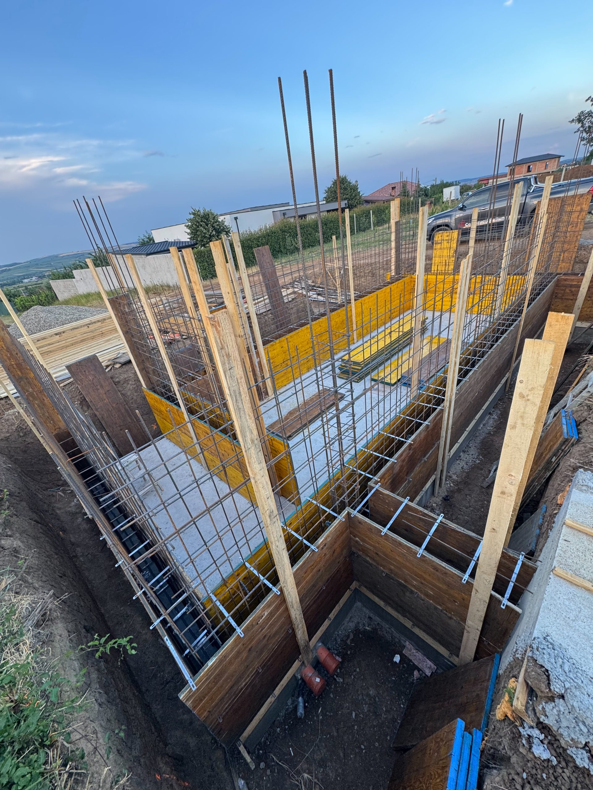 Construcții la roșu Oradea