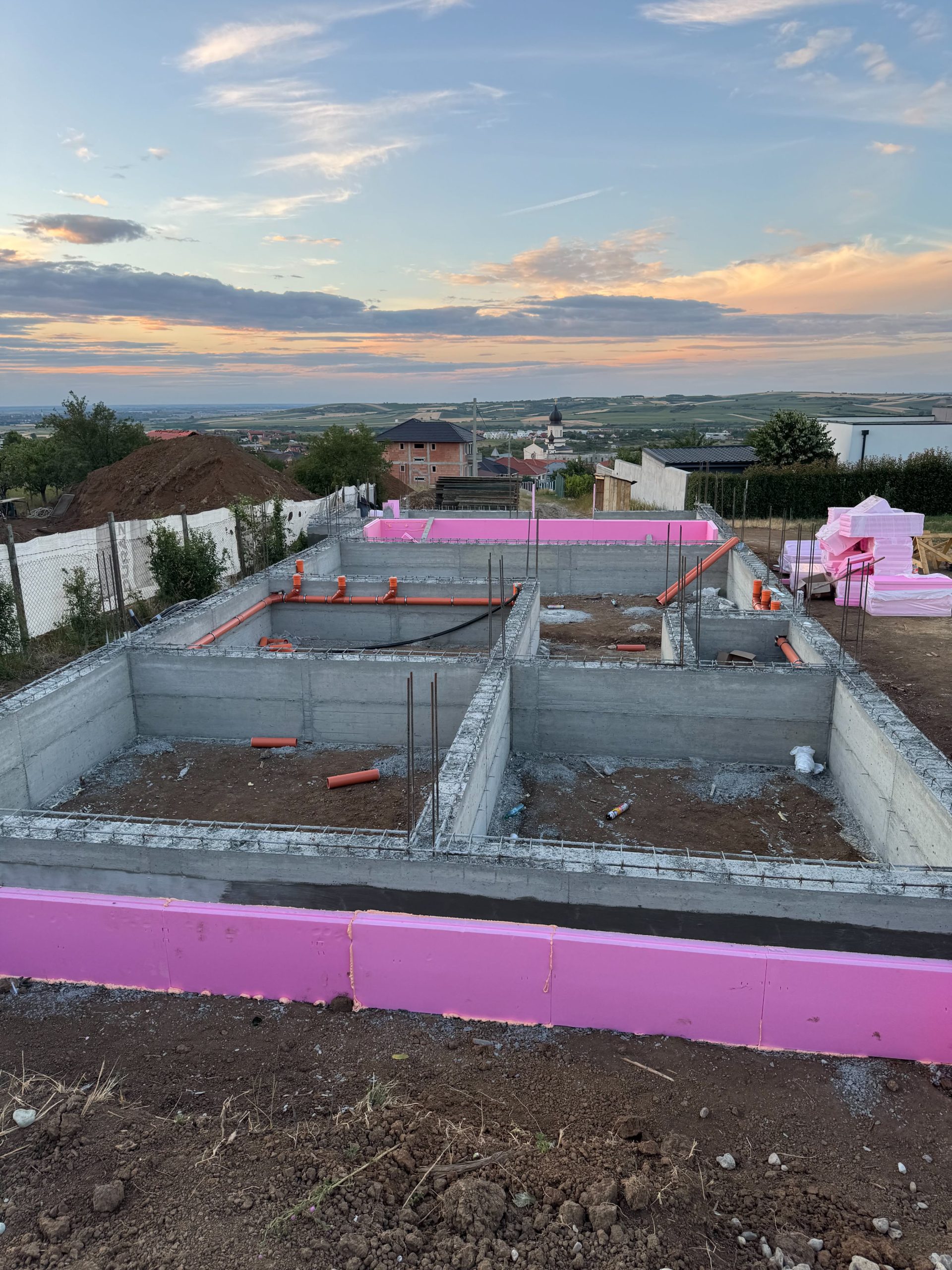 Construcții la roșu Oradea